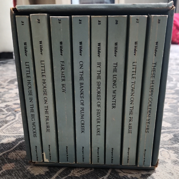 Vintage 1971 The Little House 8 Book Box Set Blue J1-J8 Missing J31 .